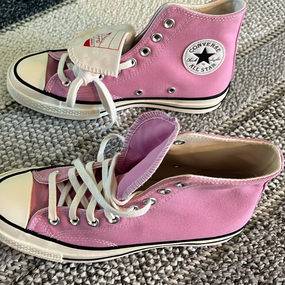 Brand new chuck Taylor converse